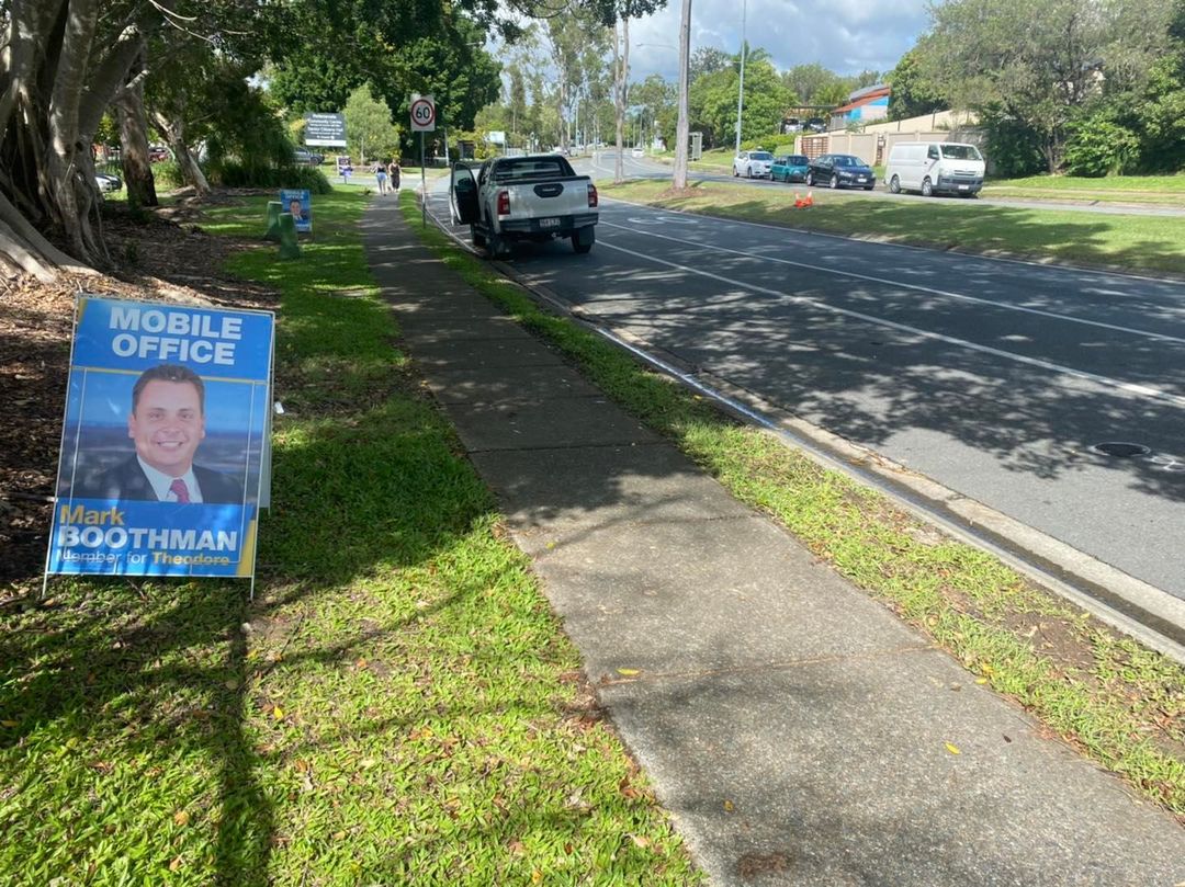 Community Roadside Helensvale